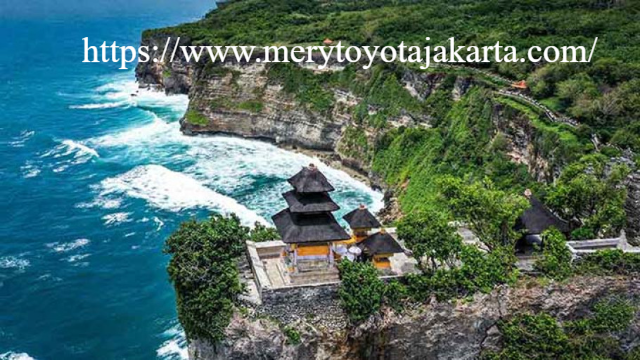 Keajaiban Pura Luhur Uluwatu: Permata Tersembunyi di Ujung Bali